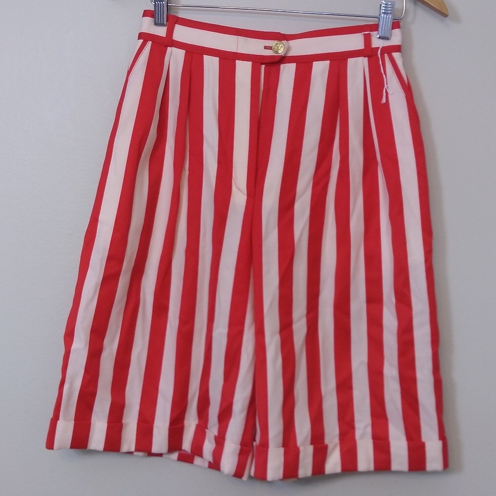 VINTAGE ESCADA Wool Walking Short Sz 38